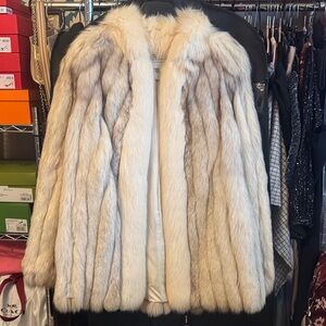 Blue Fox real fur coat, fits size Med-Large READ AND SEE PICTURES